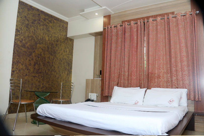 Hotel Pranav Executive | Deluxe Ac 